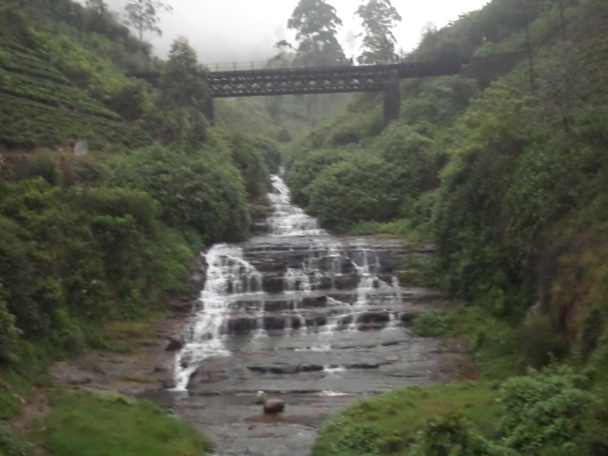 The Train View Acomodação com café da manhã Nuwara Eliya Exterior foto